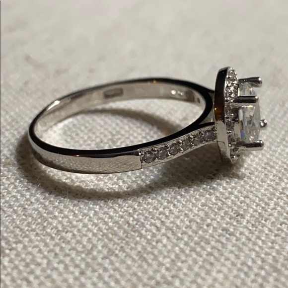 CZ solitaire ring - Picture 7 of 8